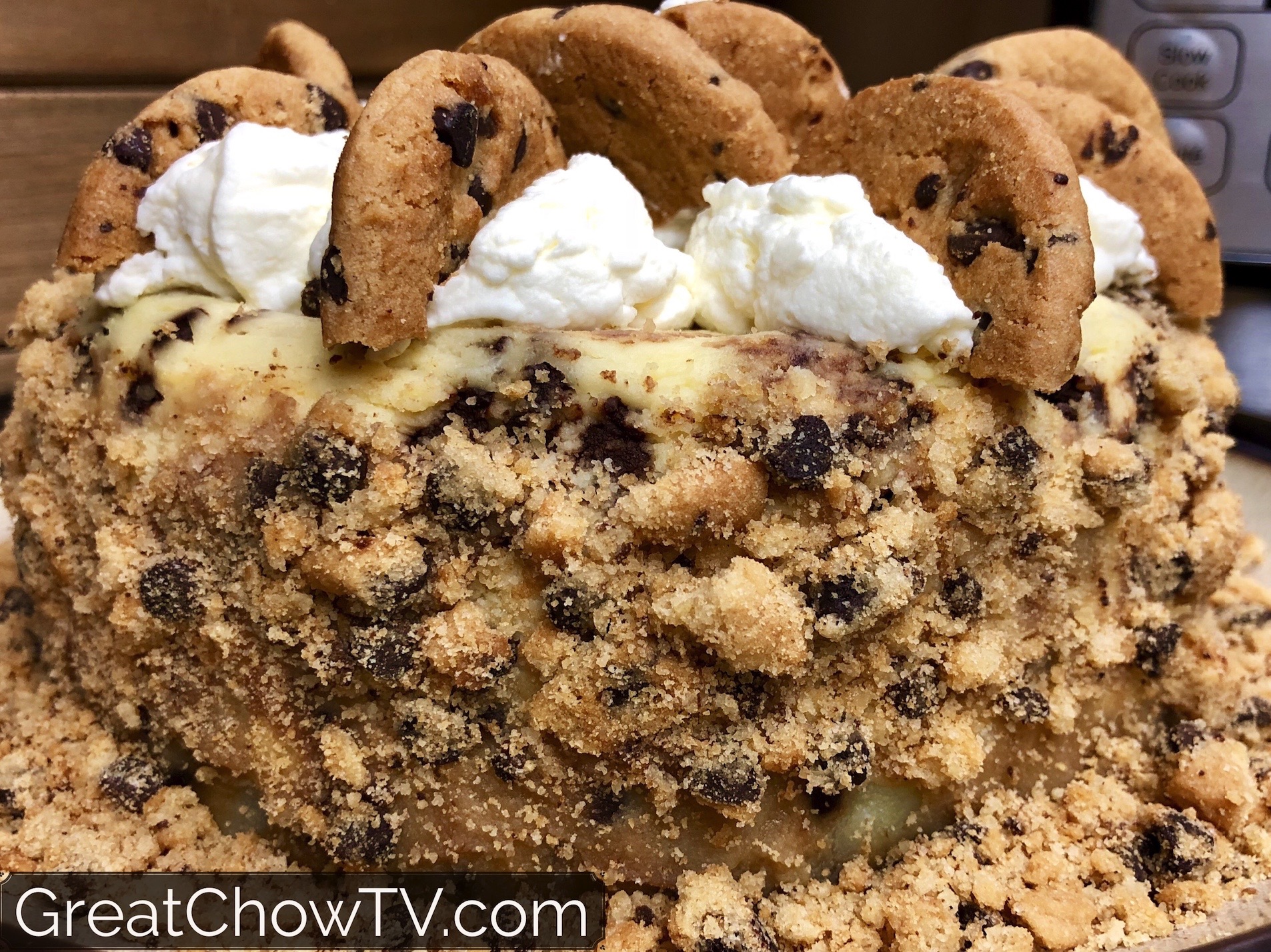 https://greatchowtv.com/wp-content/uploads/2018/01/Instant-Pot-Cookie-Dough-Cheesecake-GreatChowTV.com_.jpg